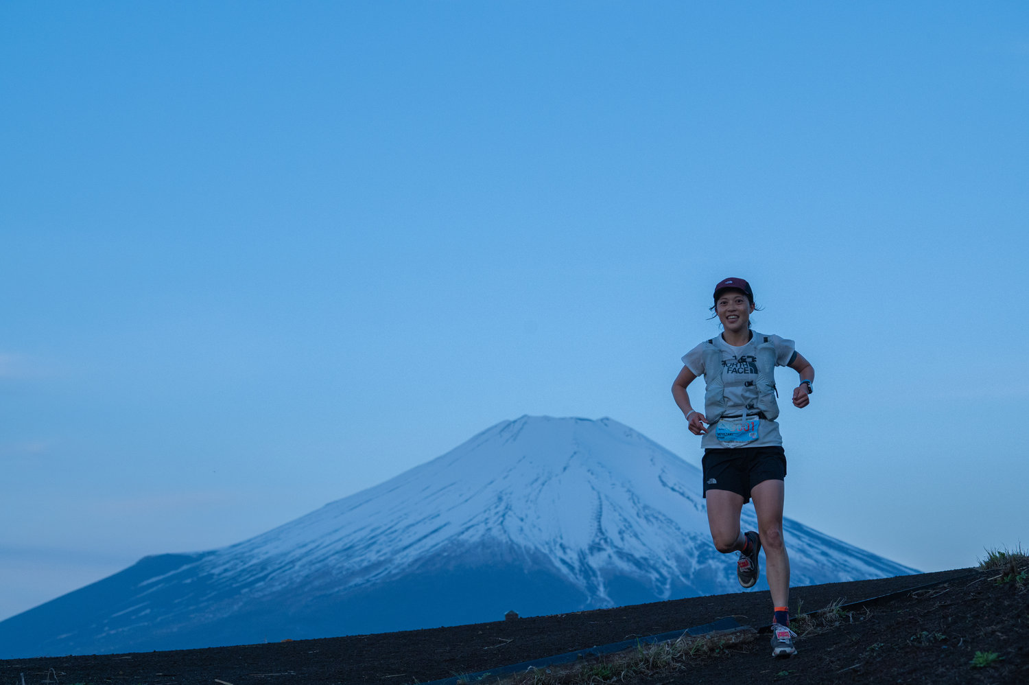 富士山を望むトレイル